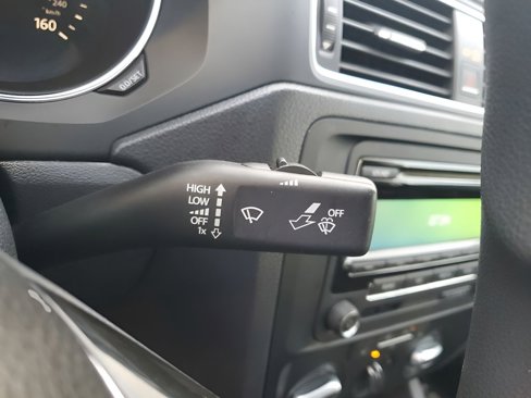 Used 2015 Volkswagen Jetta SE image 35