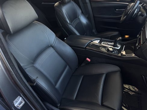 Used 2016 BMW 550i Sedan image 23