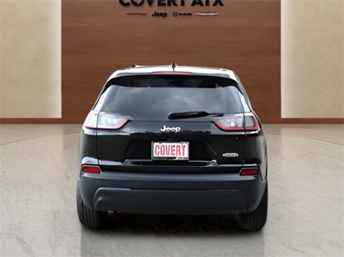 Used 2019 Jeep Cherokee Latitude Plus image 4