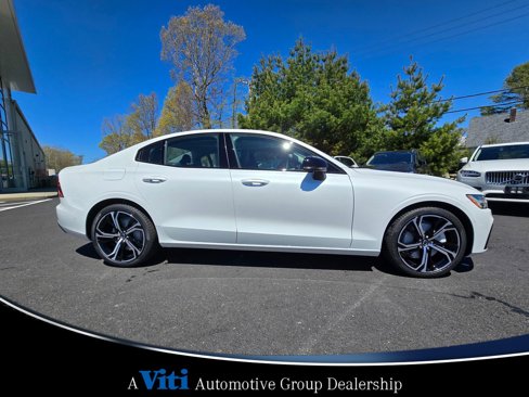 Used 2024 Volvo S60 B5 Plus w/ Climate Package image 9