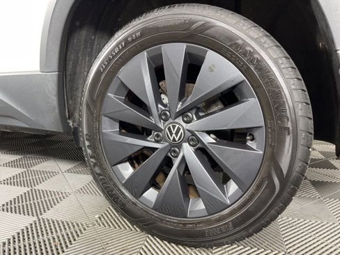 Used 2022 Volkswagen Taos S image 13