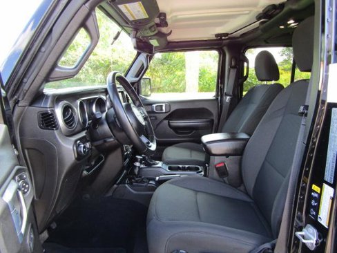 Used 2021 Jeep Wrangler Unlimited Sport w/ Uconnect 4C Nav & Sound Group image 16