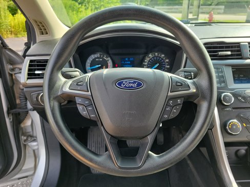 Used 2017 Ford Fusion S image 21