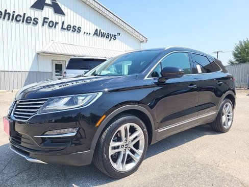 Used 2017 Lincoln MKC Reserve w/ Lincoln MKC Climate Package image 22
