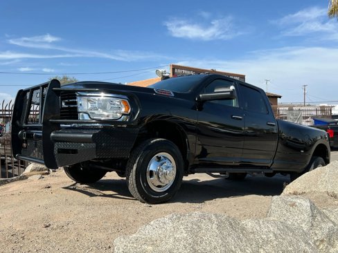 Used 2019 RAM 3500 Big Horn image 2