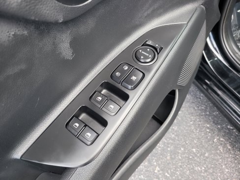 Used 2023 Kia Rio S image 15