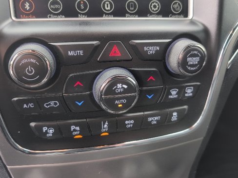 Used 2018 Jeep Grand Cherokee Trailhawk w/ Trailhawk Luxury Group image 32