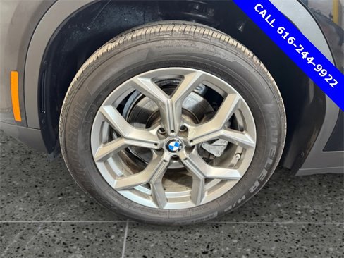 Used 2023 BMW X3 xDrive30i w/ Premium Package image 11