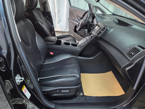 Used 2013 Toyota Venza LE image 13
