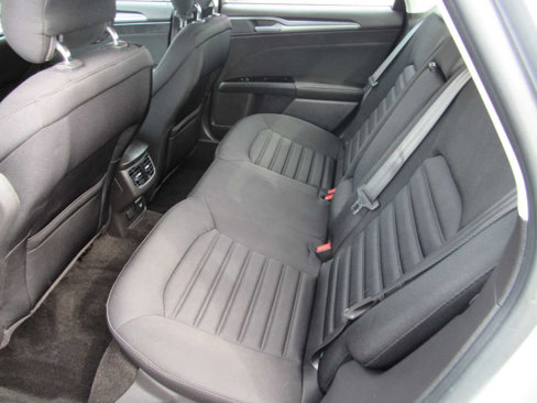 Used 2014 Ford Fusion SE image 11