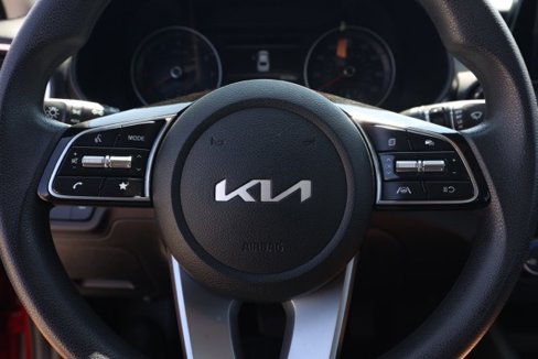 Used 2022 Kia Forte LXS w/ LXS Technology Package image 24