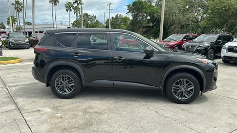 Used 2023 Nissan Rogue S image 8