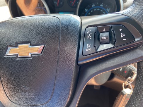 Used 2014 Chevrolet Cruze LS image 19