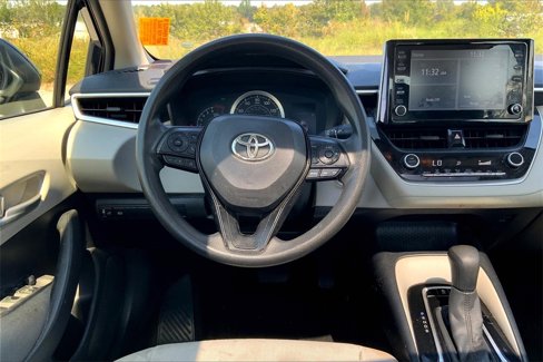Used 2020 Toyota Corolla LE image 6