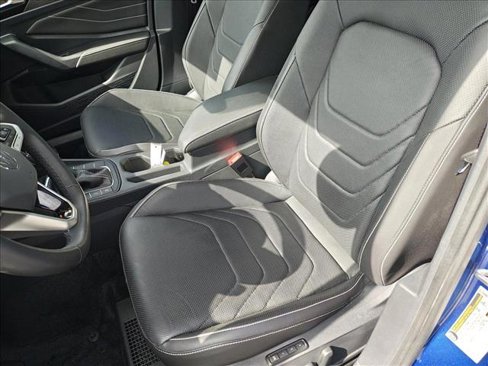 Certified 2024 Volkswagen Jetta SEL image 17