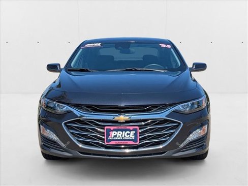 Used 2023 Chevrolet Malibu LT image 2