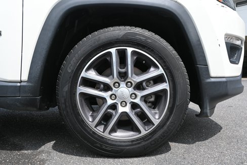 Used 2019 Jeep Compass Latitude w/ Popular Equipment Group image 13