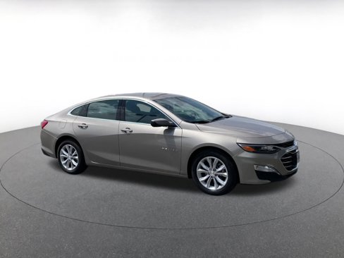 Used 2023 Chevrolet Malibu LT w/ Driver Confidence Package image 2