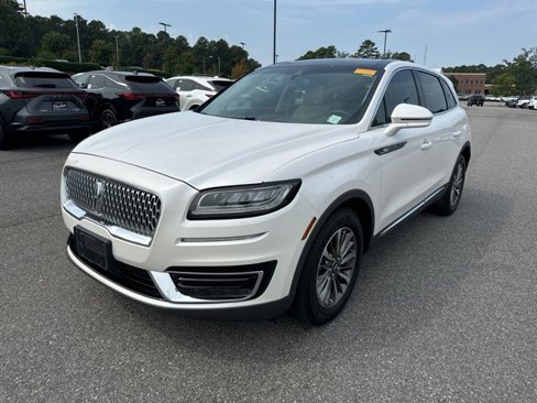 Used 2019 Lincoln Nautilus Select image 4