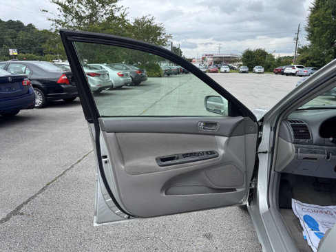 Used 2005 Toyota Camry LE image 11