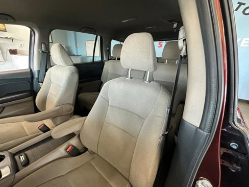Used 2019 Honda Pilot LX image 16