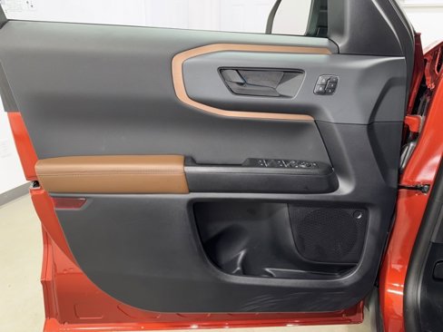Used 2024 Ford Bronco Sport Outer Banks image 10