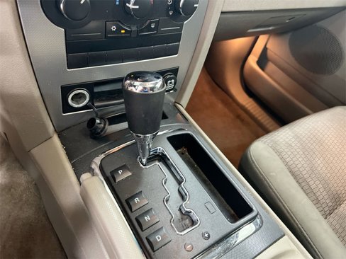 Used 2008 Jeep Grand Cherokee Laredo w/ Sun/Sound Group image 15