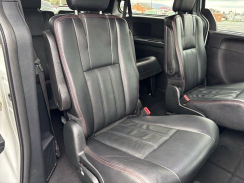 Used 2018 Dodge Grand Caravan GT image 21