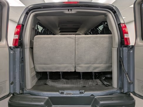 Used 2019 Chevrolet Express 3500 LS image 23