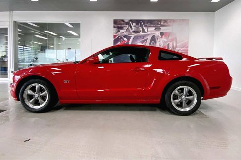 Used 2006 Ford Mustang GT image 3