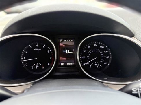Used 2017 Hyundai Santa Fe Limited image 10