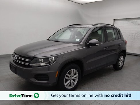 Used 2016 Volkswagen Tiguan S image 1