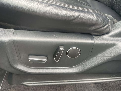 Used 2021 Ford Expedition Limited image 15