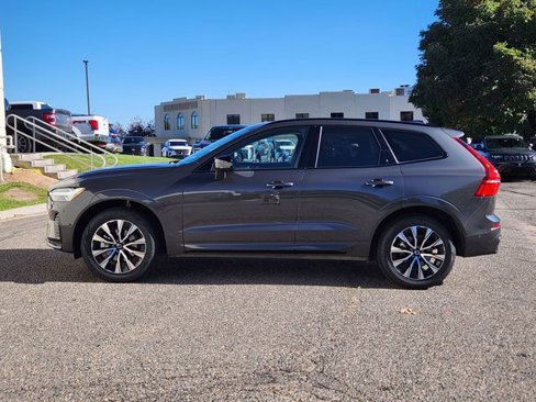 Certified 2025 Volvo XC60 B5 Plus image 4