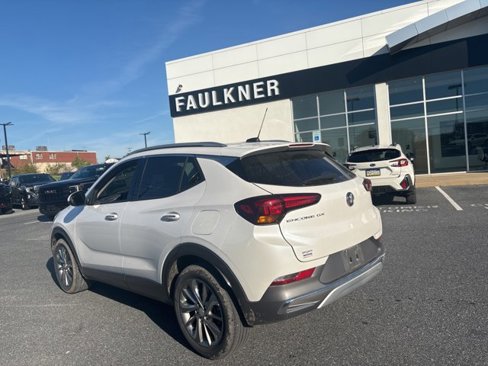 Certified 2022 Buick Encore GX Essence w/ Experience Buick Package image 3