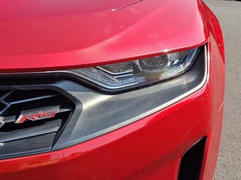 Used 2020 Chevrolet Camaro LT w/ RS Package image 10