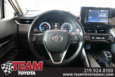 Used 2021 Toyota Venza LE image 21