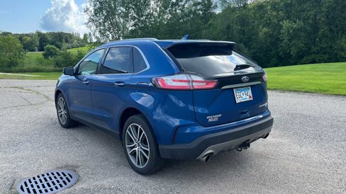 Used 2020 Ford Edge Titanium w/ Class II Trailer Tow Package image 4