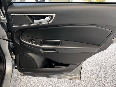 Used 2024 Ford Edge SEL image 49