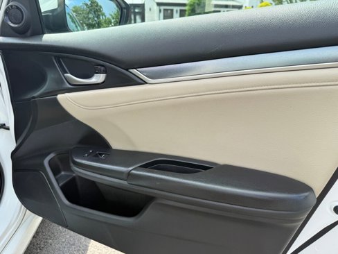 Used 2016 Honda Civic EX-L image 28