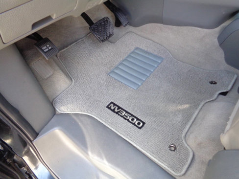 Used 2019 Nissan NV 3500 SL image 23