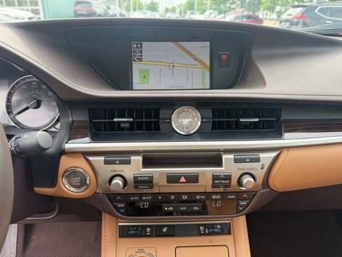 Used 2017 Lexus ES 350 image 12