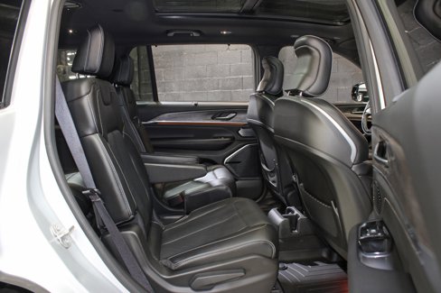 Used 2021 Jeep Grand Cherokee L Overland w/ Advanced Protech Group III image 46