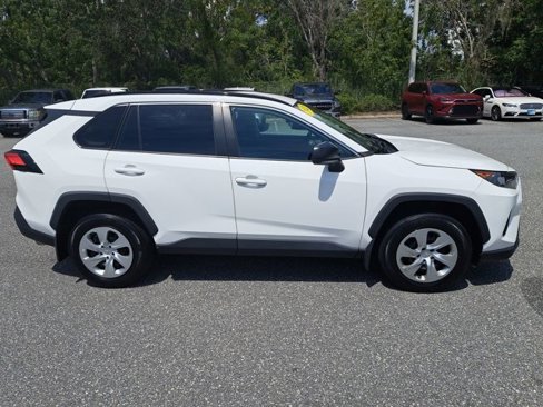 Used 2021 Toyota RAV4 LE image 7