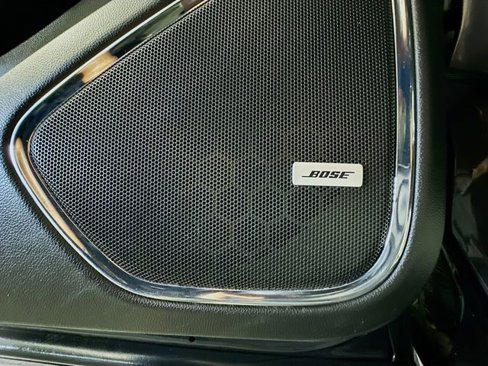 Used 2015 Chevrolet Suburban LT image 21