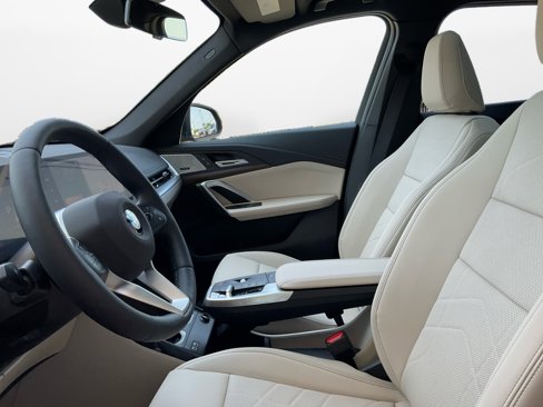 New 2025 BMW X1 xDrive28i w/ Technology Package image 9