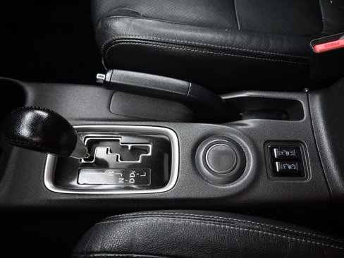 Used 2015 Mitsubishi Outlander SE image 23