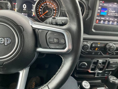 Used 2021 Jeep Wrangler Unlimited Sahara w/ Dual Top Group image 7