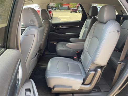 Used 2019 Buick Enclave Premium image 10