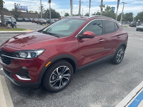 Used 2022 Buick Encore GX Select image 1